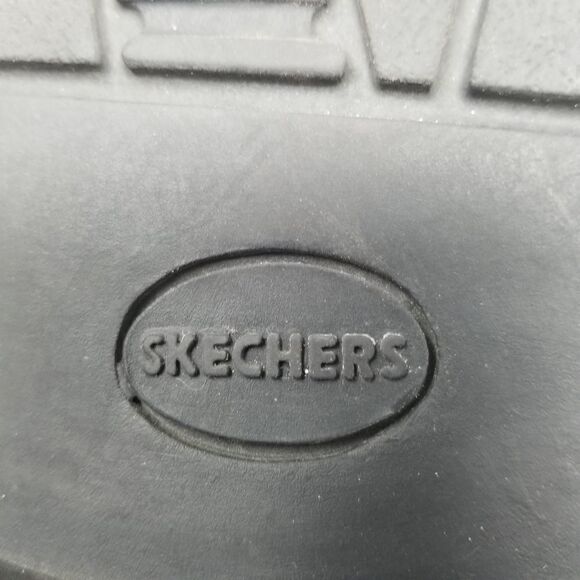 SKECHERS SLIPON LOAFER STYLE. SIZE 9, EURO 42. - Picture 13 of 13